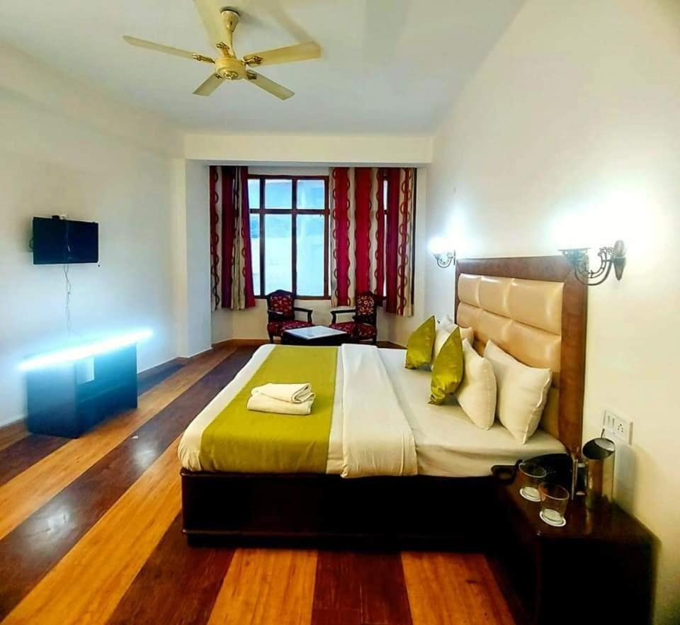 Hotel Kalinga Intercontinental Manali Eksteriør billede